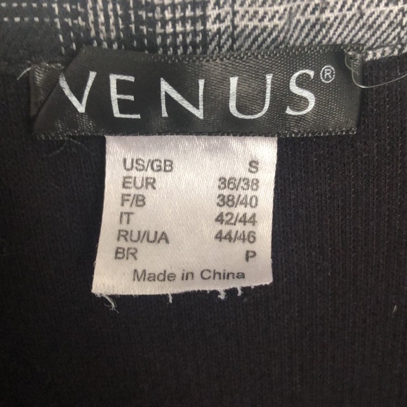 Black and plaid long sleeve top - Picture 3 of 5